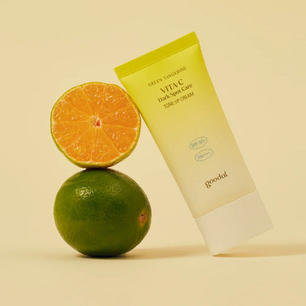 Green Tangerine Vita C Dark Spot Tone Up SPF50+ PA+++