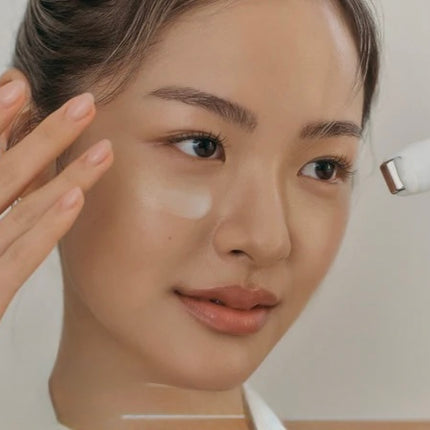 Retinol Flat Iron Eye Roller