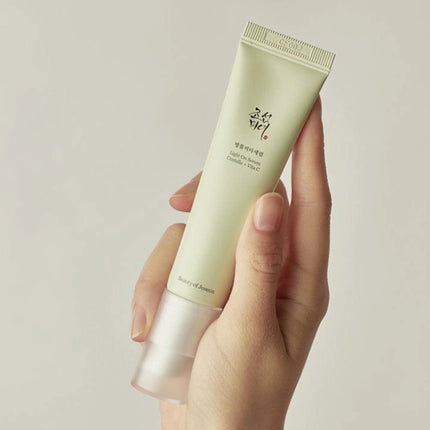 Light On Serum : Centella + Vitamin C